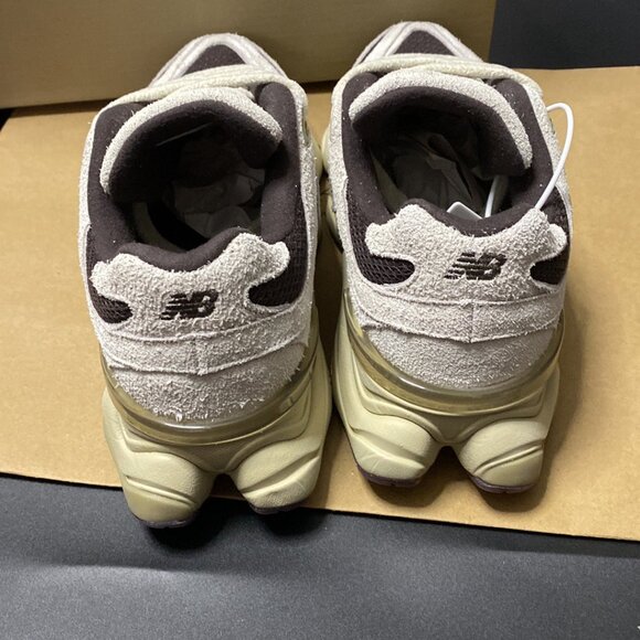 New Balance U9060SYD Sneaker - Picture 4 of 9